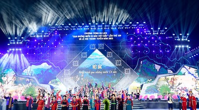 Tuyên Quang: Khai mạc Lễ hội "Qua những miền di sản Việt Bắc"