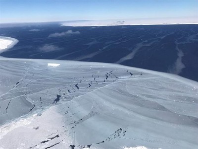 Diện tích bề mặt băng trên biển Nam Cực thấp kỷ lục