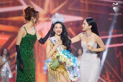 Bùi Quỳnh Hoa lộng lẫy đăng quang Miss Universe Vietnam 2023