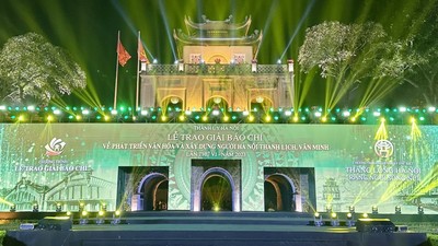 Lễ trao giải Báo chí Phát triển văn hóa và xây dựng người Hà Nội thanh lịch, văn minh lần thứ VI