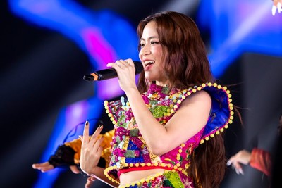 7000 khán giả cuồng nhiệt cùng Vietnamese Concert của Hoàng Thuỳ Linh