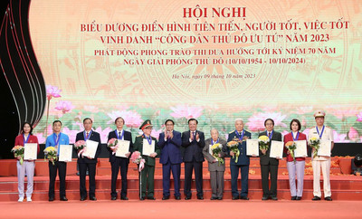 Hà Nội: Vinh danh 10 Công dân Thủ đô ưu tú và "Người tốt, việc tốt" tiêu biểu