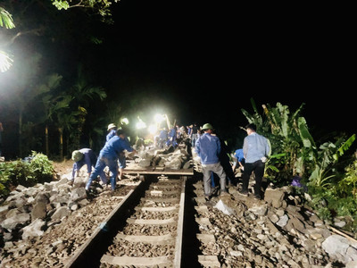 21h ngày 8/10, đường sắt Hà Nội- Lào Cai hoạt động trở lại