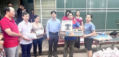 Lạng Sơn: Hỗ trợ 3 gia đình bị cháy nhà tại thị trấn Đình Lập