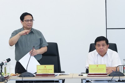 Thủ tướng Phạm Minh Chính thăm và làm việc tại Trung tâm Đổi mới sáng tạo Quốc gia