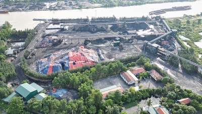 Đông Triều (Quảng Ninh): Người dân phản ánh nhiều năm phải ‘hít’ bụi than từ cảng Bến Cân