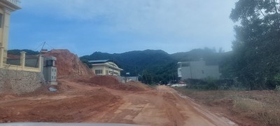 Quảng Ninh: Ô nhiễm bụi bẩn ‘bủa vây’ các trục đường chính của thị trấn Ba Chẽ