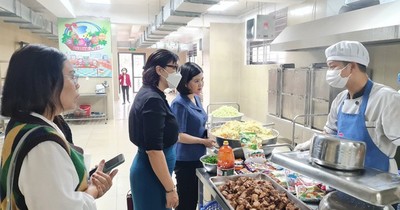 Hà Nội sẽ đánh giá an toàn thực phẩm bếp ăn tập thể