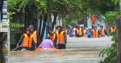 Lũ lụt miền Trung: Những rủi ro sức khỏe thường gặp và cách xử trí