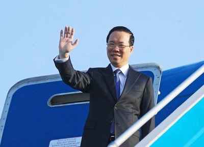Chủ tịch nước lên đường tới Trung Quốc dự Diễn đàn Vành đai và Con đường