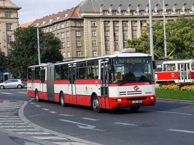 Séc: Lùi thời hạn phương tiện công cộng không phát thải tới năm 2035