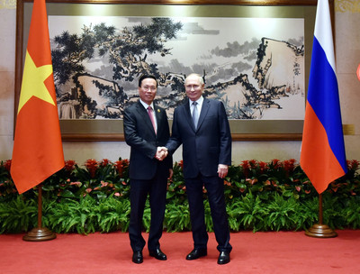 Chủ tịch nước Võ Văn Thưởng gặp Tổng thống Nga Vladimir Putin