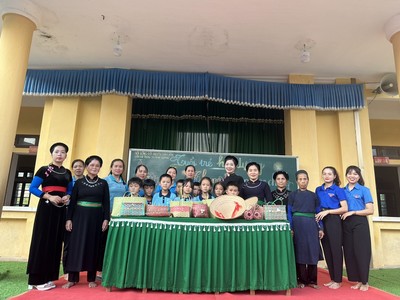 Tuyên Quang: Trường Tiểu học Minh Quang chung tay phòng chống rác thải nhựa