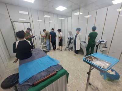 Đà Nẵng: Phát hiện thẩm mỹ viện chui, “bác sĩ” phẫu thuật nâng ngực mới học hết lớp 12