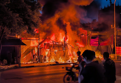 Hà Nội: Cháy lớn khiến 4 người trong một gia đình thương vong