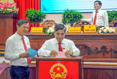 Chủ tịch UBND tỉnh Hậu Giang đạt 100% phiếu tín nhiệm cao