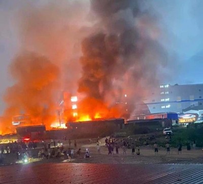 Bắc Giang: Cháy lán trại công nhân, hàng trăm người tháo chạy trong đêm