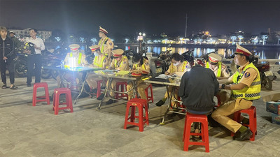 Bắc Giang: Một buổi tối xử lý 158 trường hợp vi phạm nồng độ cồn