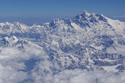 Các ngọn núi phủ tuyết ở Nepal đã mất 1/3 lượng băng
