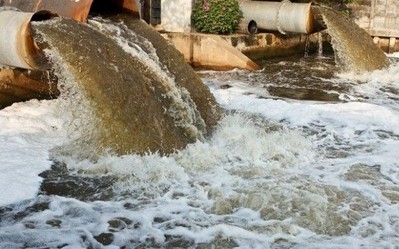 Vấn đề thiếu hệ thống xử lý nước thải khu công nghiệp được đưa ra trước Quốc hội