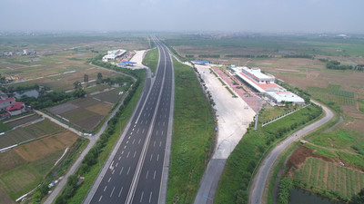 Bộ GTVT thúc tiến độ hoàn thành đường nối hai cao tốc lớn