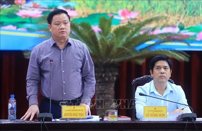 Chủ tịch UBND tỉnh Thái Bình đối thoại với nông dân