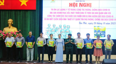 Quận Tân Phú (TP.HCM): Tri ân các lực lượng tuyến đầu phòng, chống đại địch COVID-19