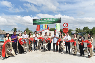 Nhựa Tiền Phong khánh thành Cầu nối yêu thương số 104 tại huyện An Minh, tỉnh Kiên Giang