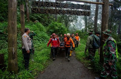 Indonesia: Số người thiệt mạng do núi lửa Merapi phun trào đã tăng lên 22 người
