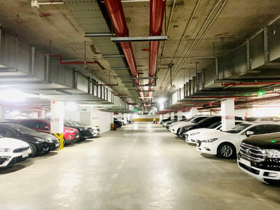 Hà Nội: Xu hướng tăng phí trông giữ xe ô tô tại các chung cư, TTTM