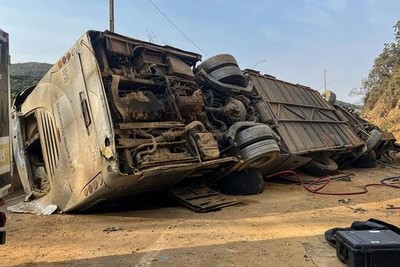 Nigeria: Va chạm xe buýt và xe tải khiến 17 người thương vong