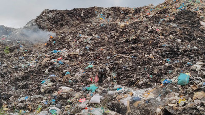 Khánh Hoà: Bãi rác Hòn Ngang vẫn tiếp tục xả thải gây ô nhiễm môi trường