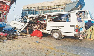 Pakistan: Va chạm giữa xe van chở khách và xe tải, ít nhất 4 người thiệt mạng