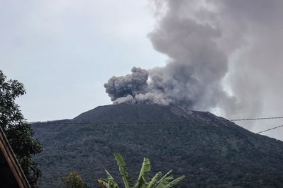 Indonesia: Núi lửa Marapi phun tro bụi, sân bay quốc tế Minangkabau phải đóng cửa