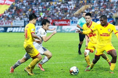 Trực tiếp bóng đá Nam Định vs HAGL, 18h00 hôm nay 23/12 trên VTV5