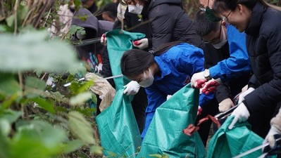 Hà Nội: Hơn 100 người dân biến bãi rác thành khu vui chơi sinh thái