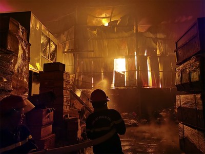 Nam Phi: Cháy lớn tại Cape Town, 400 người mất nhà cửa