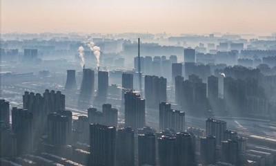 Trung Quốc: Ban bố cảnh báo đỏ do ô nhiễm không khí nghiêm trọng