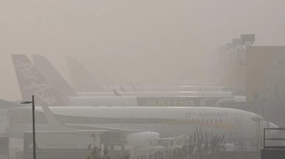 Ấn Độ: Hàng loạt chuyến bay bị hoãn vì sương mù dày đặc