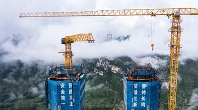 Trung Quốc: Xây cầu cao nhất thế giới ở hẻm núi sâu tỉnh Quý Châu