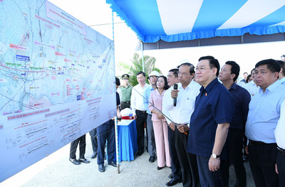 Chủ tịch Quốc hội Vương Đình Huệ khảo sát dự án cao tốc Biên Hòa – Vũng Tàu