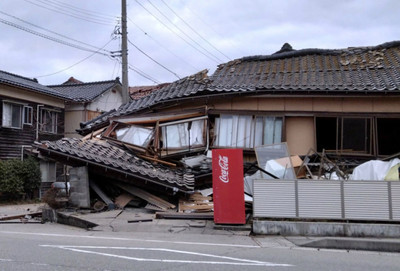 Toàn cảnh trận động đất lớn dẫn tới sóng thần tại Nhật Bản