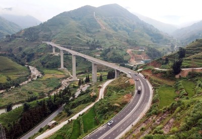 Đề xuất mức phí đường bộ tuyến cao tốc Nội Bài - Lào Cai