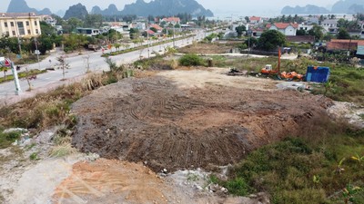 Quảng Ninh: Khẩn trương kiểm tra, xử lý bãi đổ thải trái phép ở huyện Vân Đồn