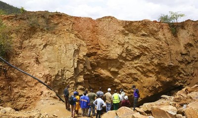 Zimbabwe: Sập mỏ vàng khiến 11 người mắc kẹt