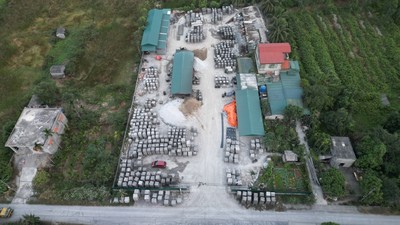 Uông Bí: Hàng nghìn m2 đất nông nghiệp bị ‘hô biến’ thành xưởng sản xuất hoạt động gây ô nhiễm