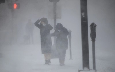 Mỹ: Hàng trăm người bị mất điện do bão tuyết càn quét