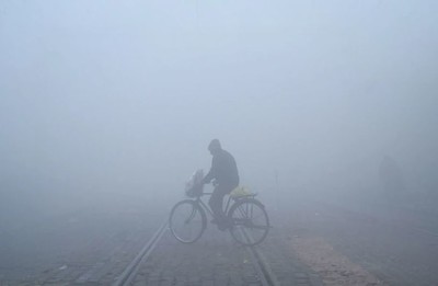 Ấn Độ: Sương mù làm gián đoạn giao thông hàng không và đường sắt
