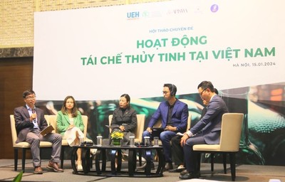 Tái chế thuỷ tinh tại Việt Nam: Cần cải thiện công tác quản lý rác