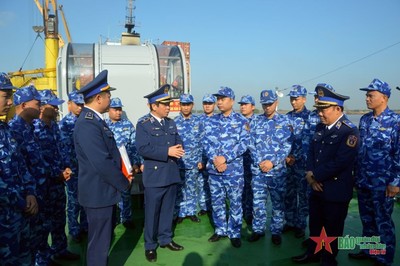 Tàu của Bộ Tư lệnh Vùng Cảnh sát biển sẵn sàng làm nhiệm vụ trực Tết Nguyên đán